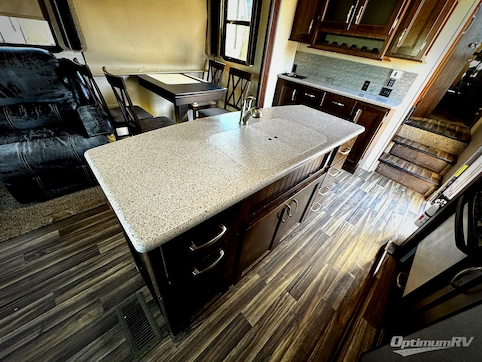 2017 Keystone Montana High Country 305RL RV Photo 2