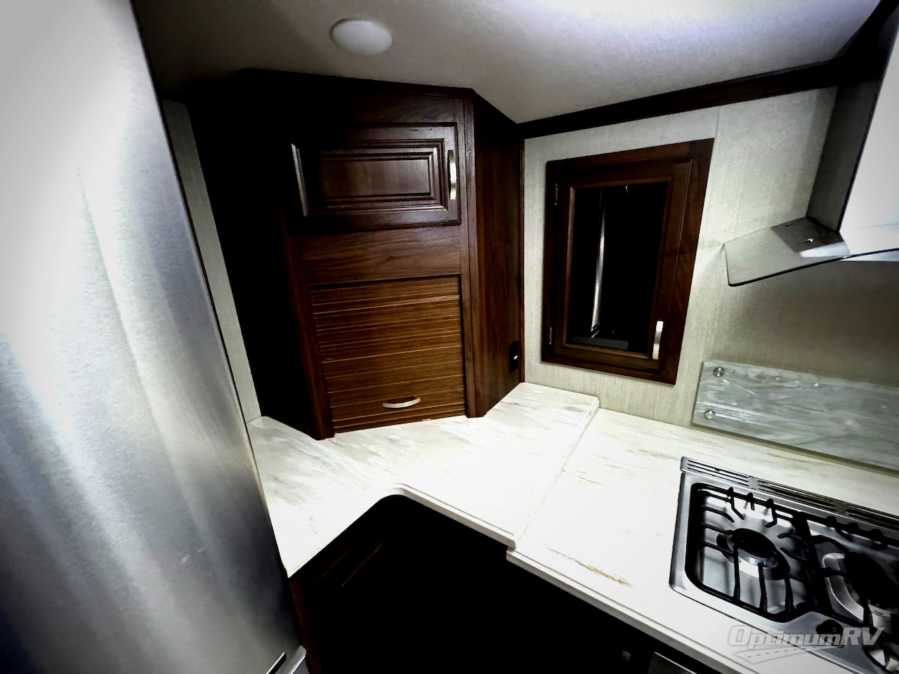 2017 Keystone Montana High Country 305RL Photo 11
