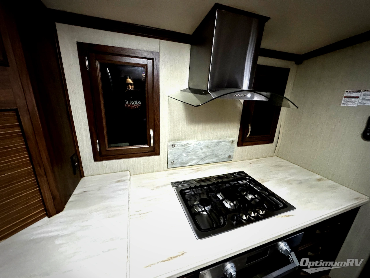 2017 Keystone Montana High Country 305RL Photo 13