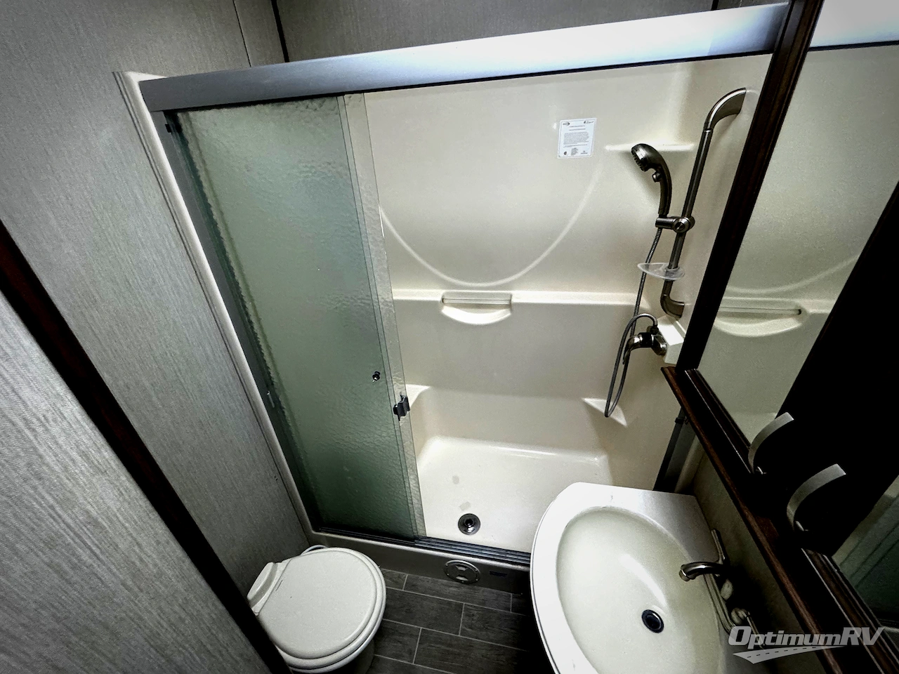 2017 Keystone Montana High Country 305RL Photo 20