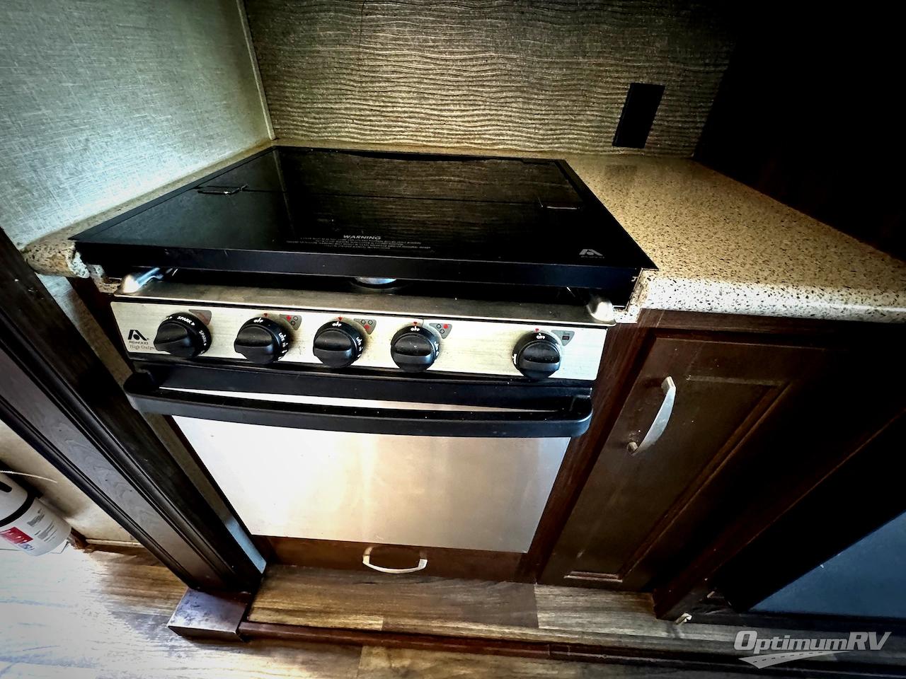 2017 Keystone Montana High Country 305RL Photo 5