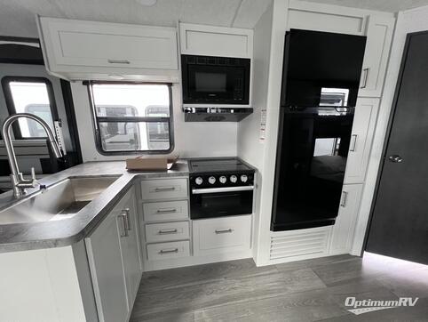 2025 Keystone Cougar Half-Ton 28BHS RV Photo 2