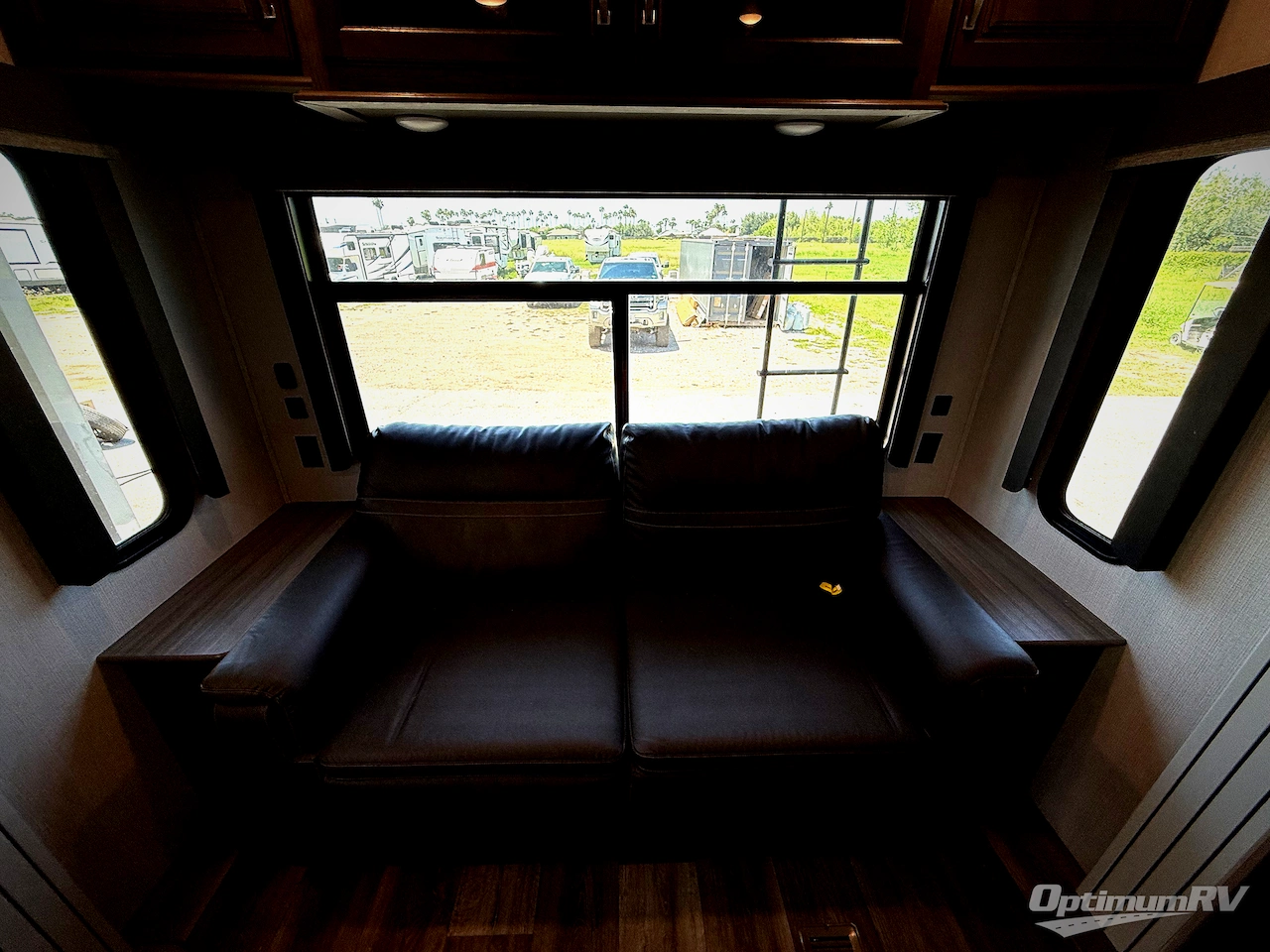 2022 Keystone Cougar 316RLS Photo 7