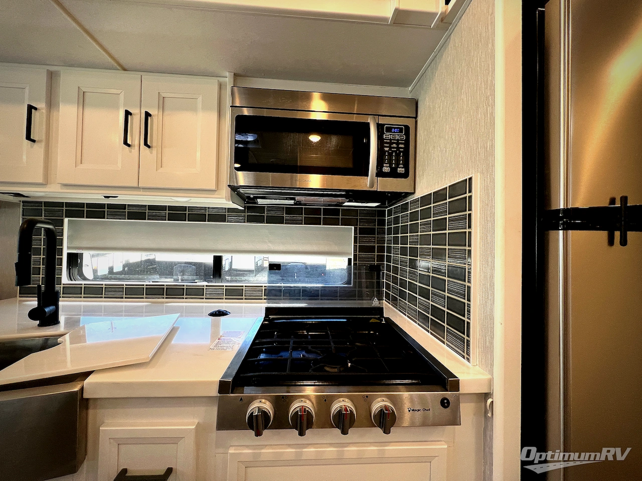 2023 Coachmen Encore 355DS Photo 16