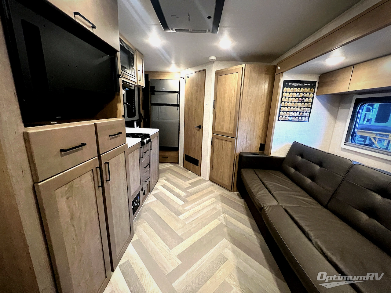 2023 Ember Overland Series 201FBQ Photo 5
