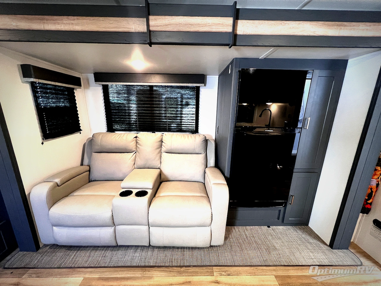 2024 Keystone Bullet Crossfire Double Axle 2530RD Photo 6