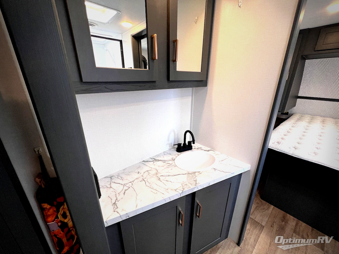 2024 Keystone Bullet Crossfire Double Axle 2530RD Photo 16