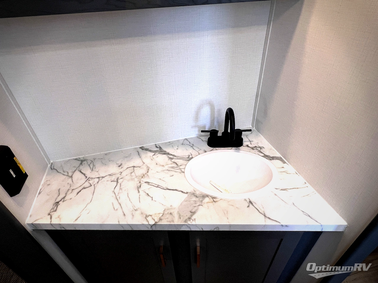 2024 Keystone Bullet Crossfire Double Axle 2530RD Photo 17