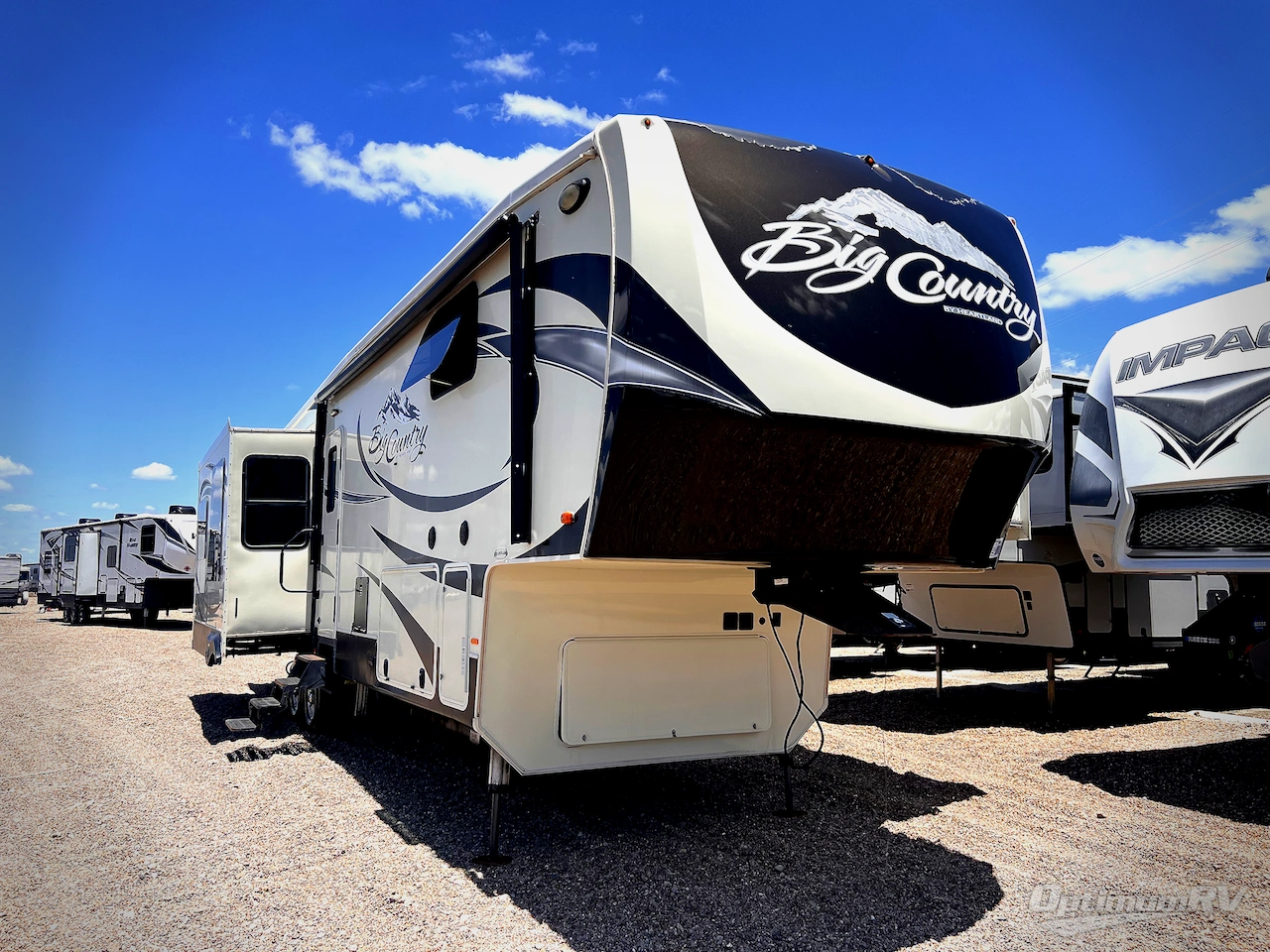 2017 Heartland Big Country 3560SS Photo 1
