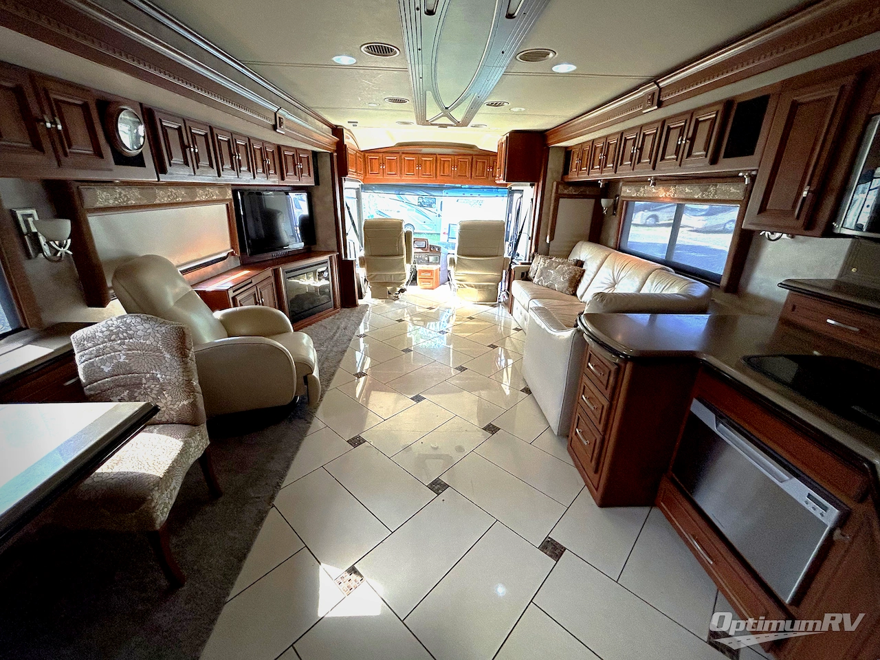 2011 Itasca Ellipse 42QD Photo 5