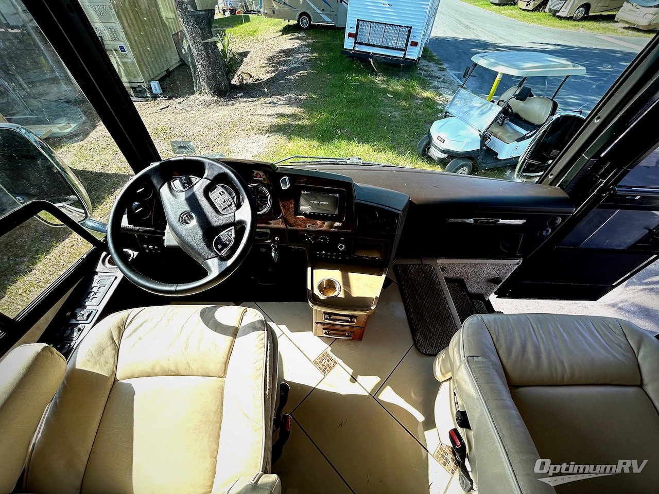 2011 Itasca Ellipse 42QD Photo 8