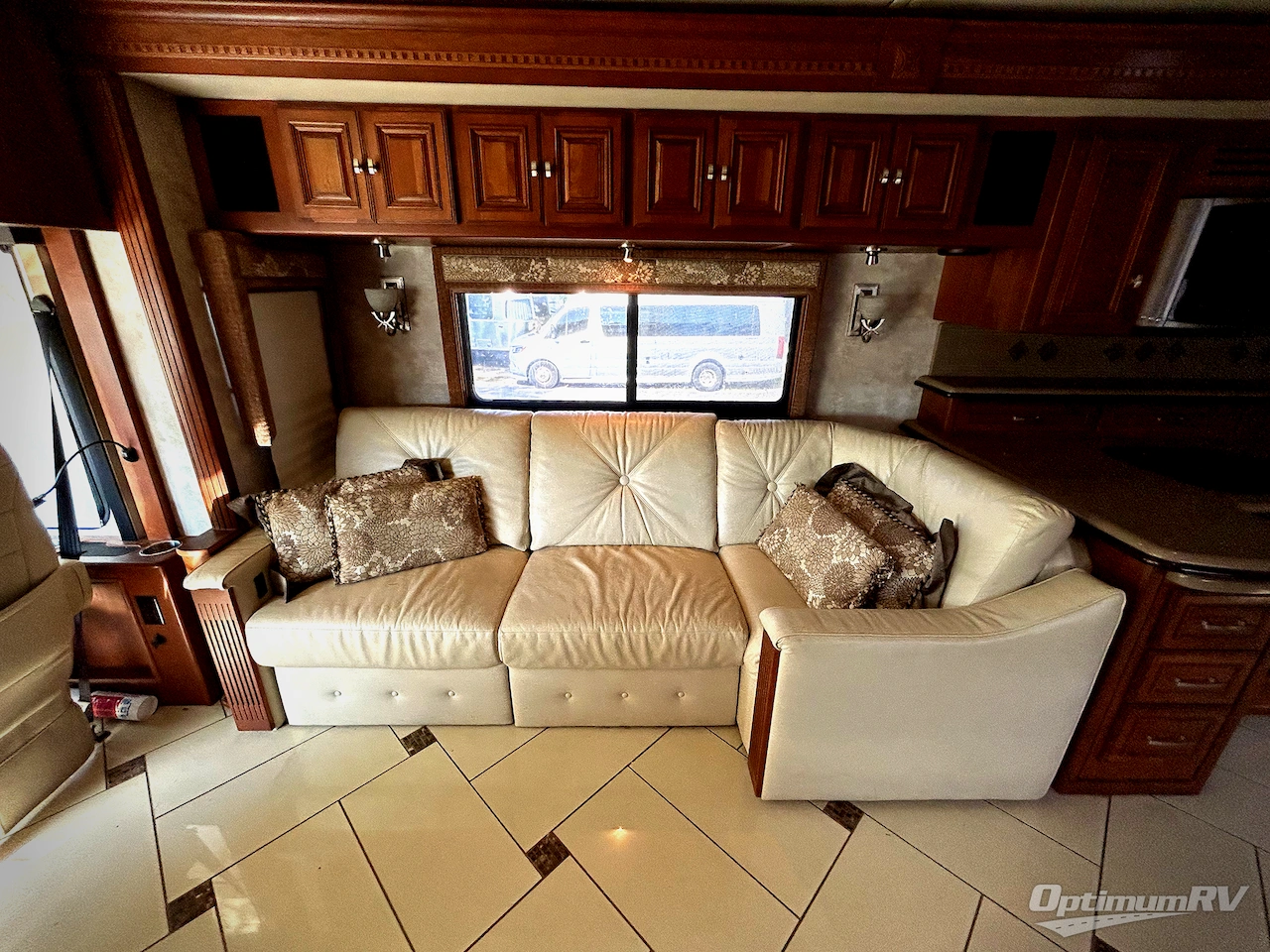 2011 Itasca Ellipse 42QD Photo 10