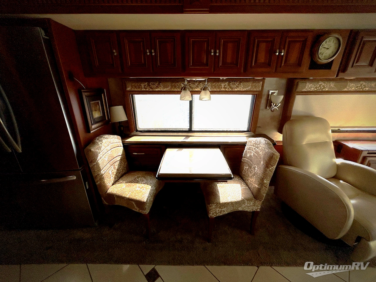 2011 Itasca Ellipse 42QD Photo 14