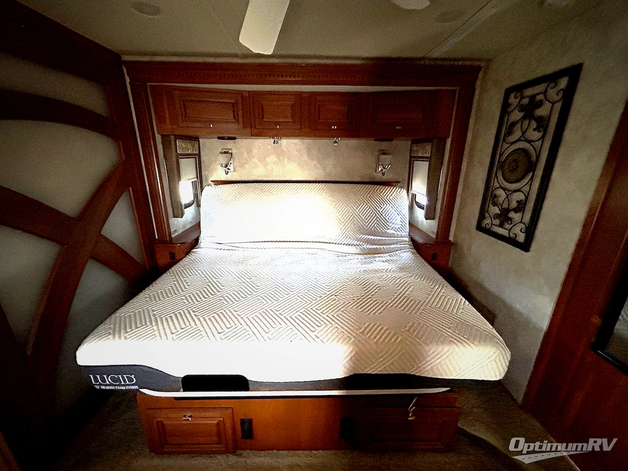 2011 Itasca Ellipse 42QD Photo 18