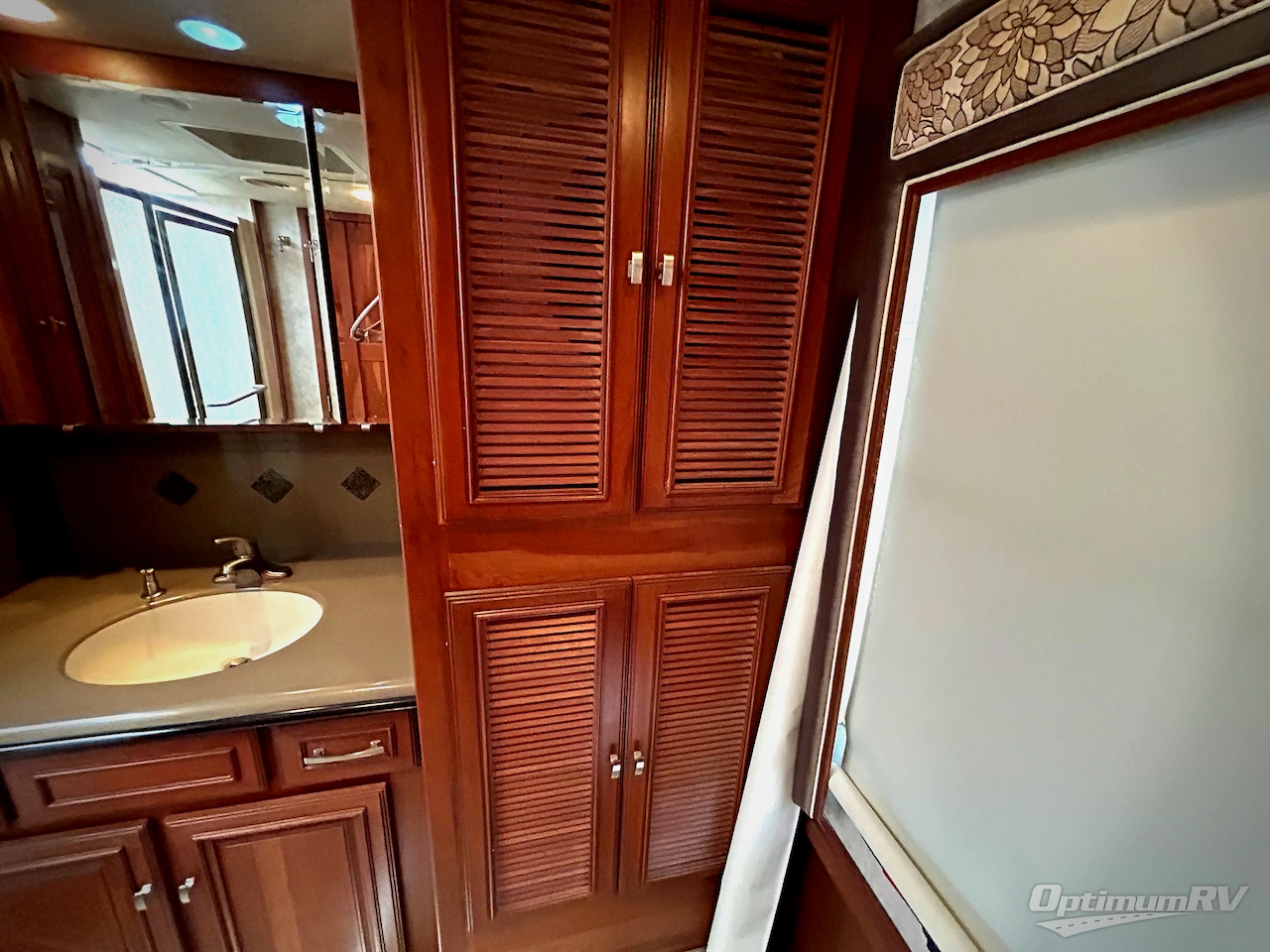2011 Itasca Ellipse 42QD Photo 22