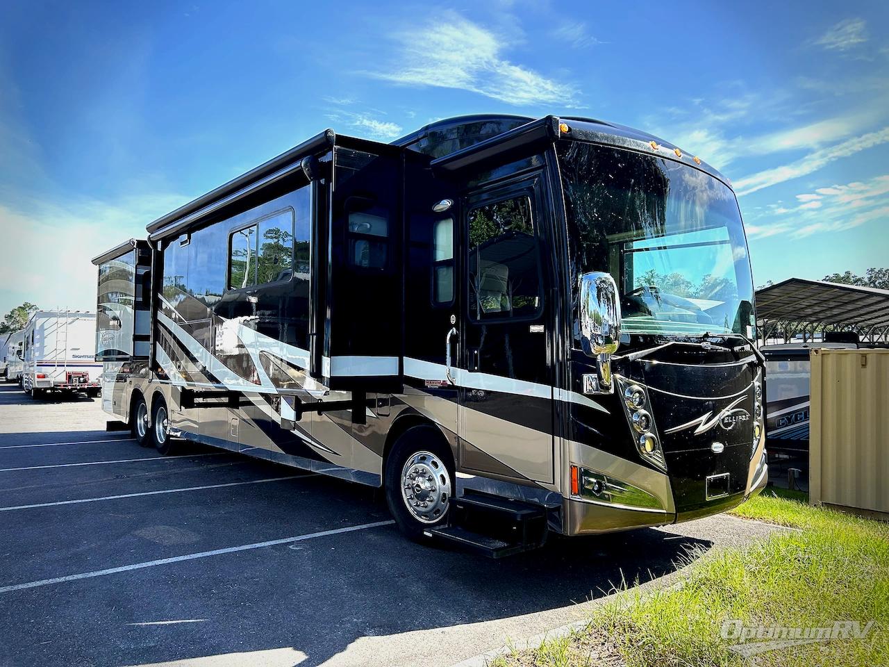 2011 Itasca Ellipse 42QD Photo 1
