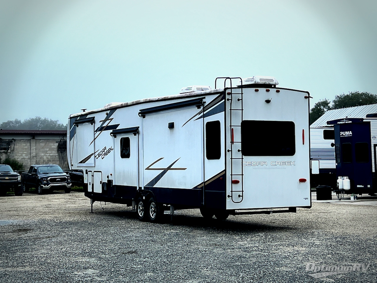 2021 Forest River Cedar Creek 377BH Photo 3