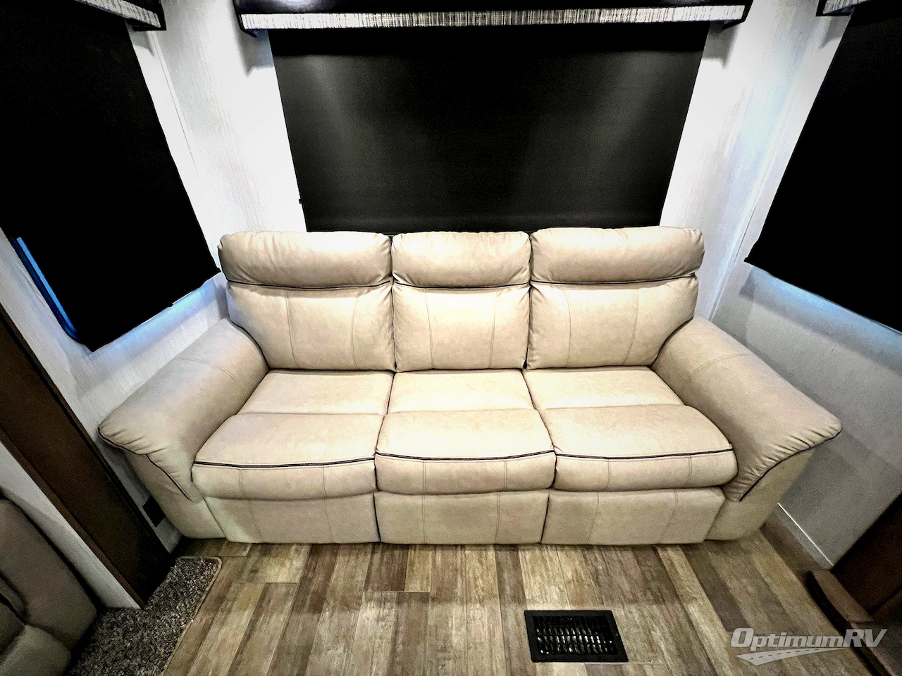 2021 Forest River Cedar Creek 377BH Photo 11