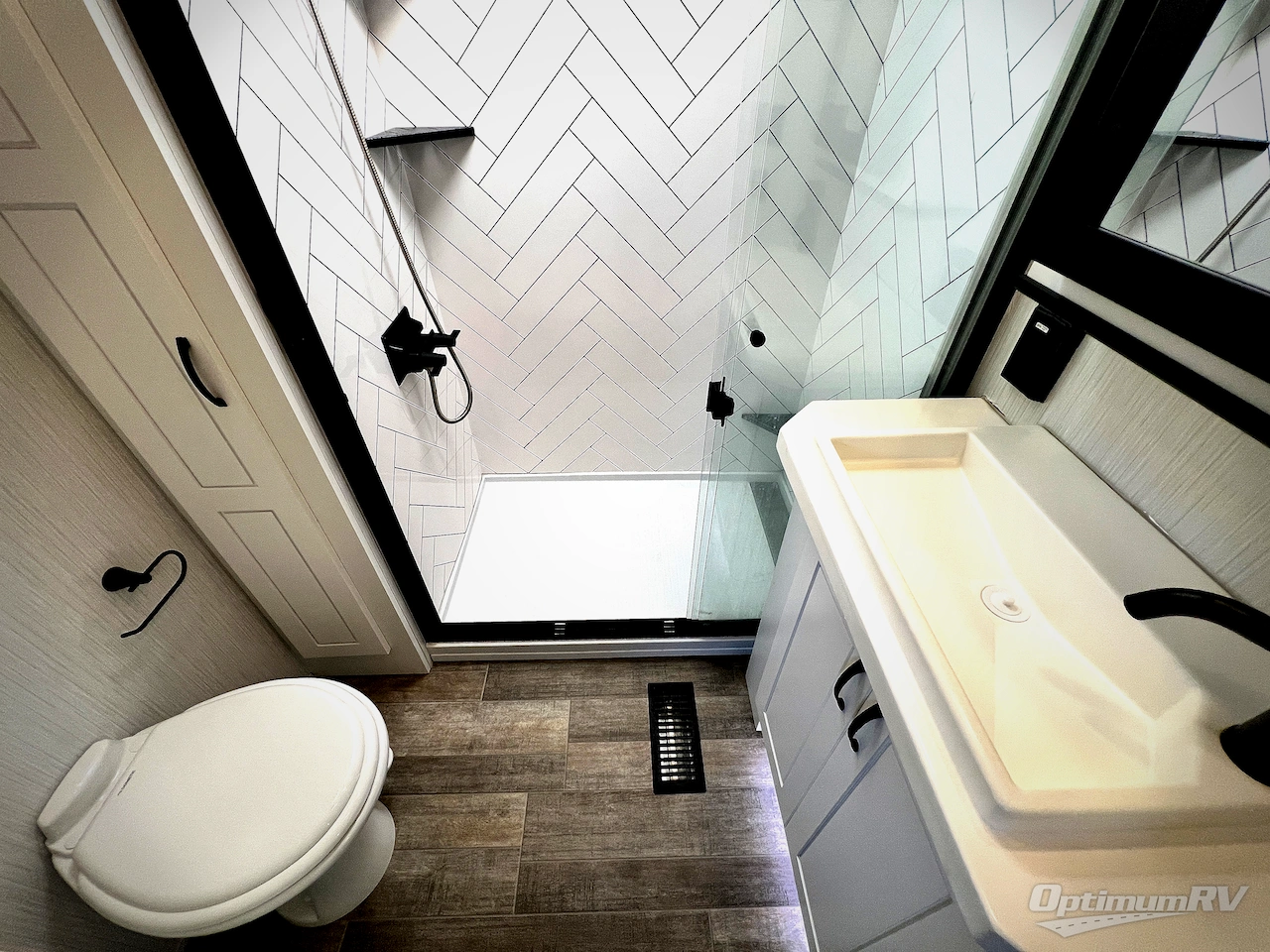 2021 Forest River Cedar Creek 377BH Photo 21