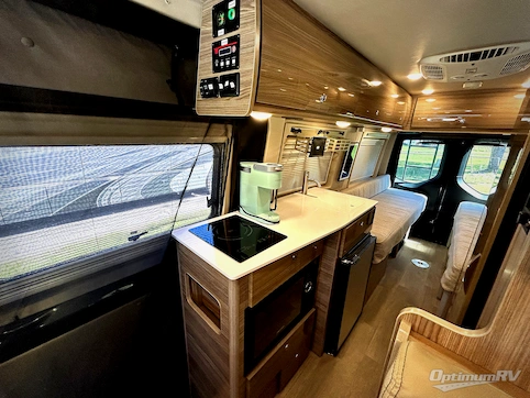 2020 Winnebago Boldt 70 BL RV Photo 2