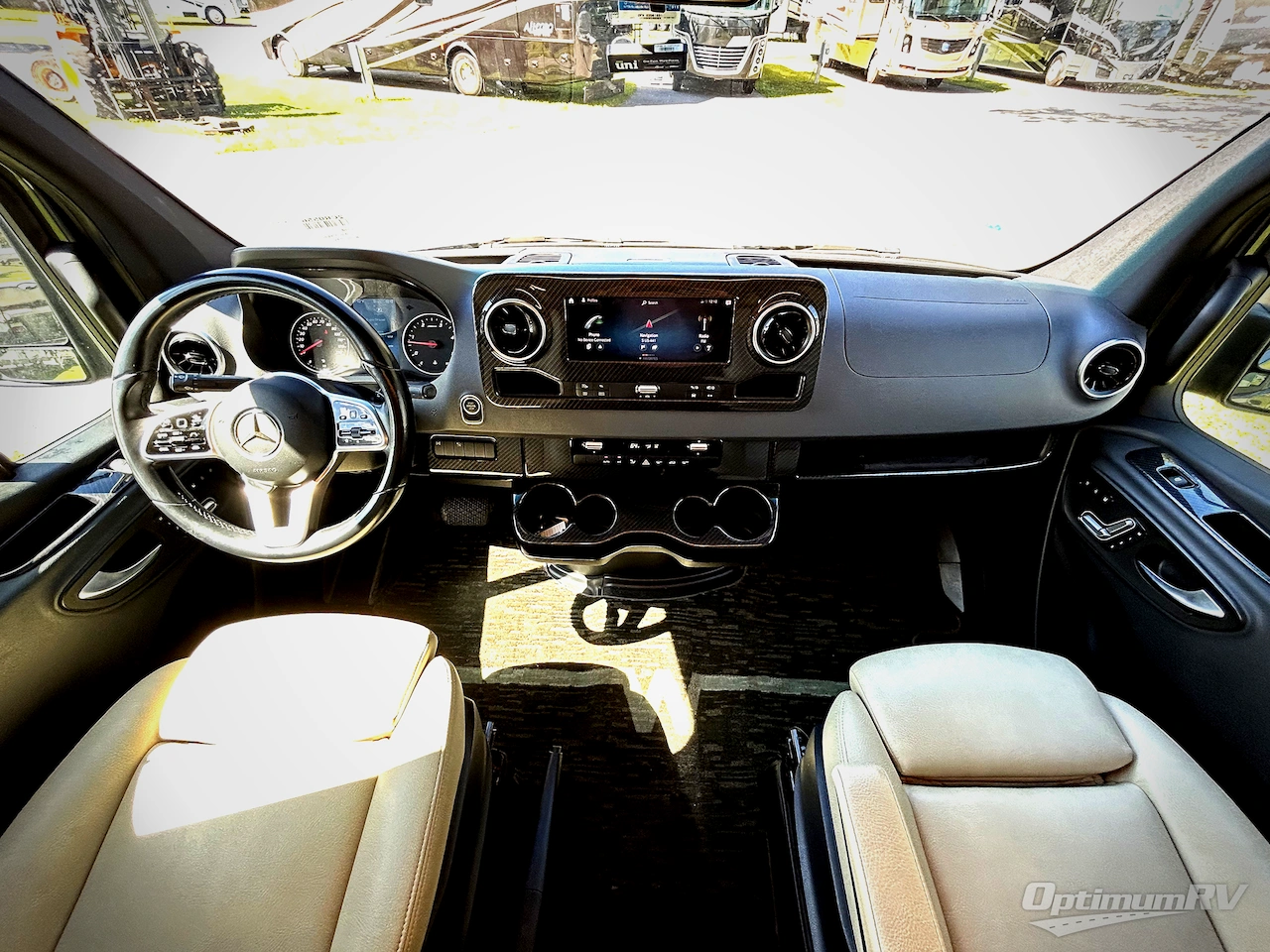 2020 Winnebago Boldt 70 BL Photo 8