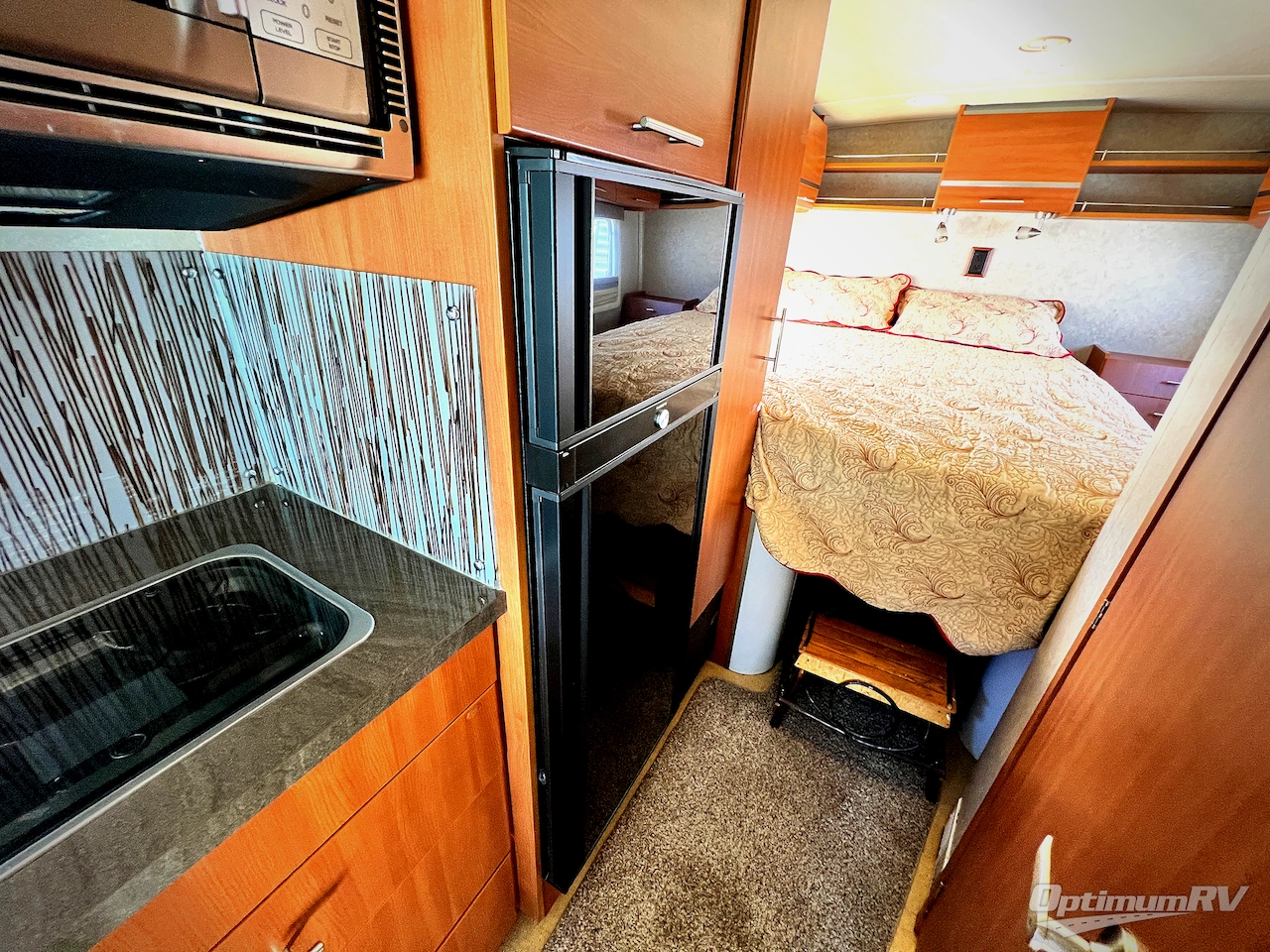 2010 Winnebago Via 25T Photo 16