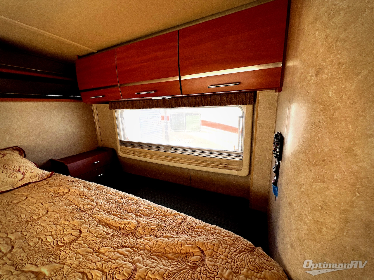 2010 Winnebago Via 25T Photo 24