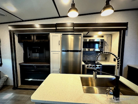 2021 CrossRoads Cruiser Aire CR31SI RV Photo 3