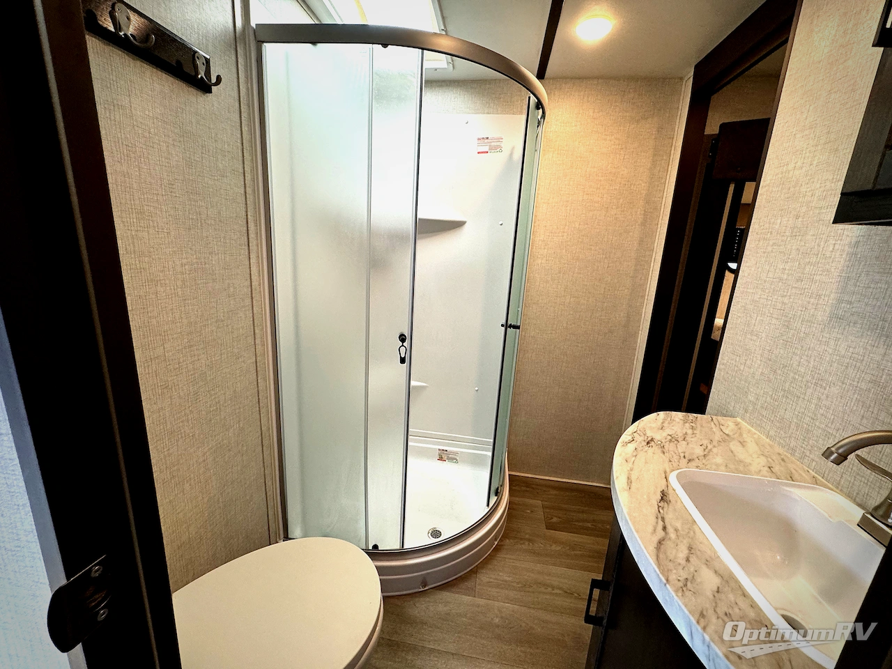 2021 CrossRoads Cruiser Aire CR31SI Photo 9