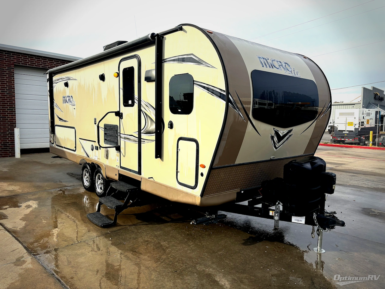 2018 Forest River Flagstaff Micro Lite 25FKS Photo 1