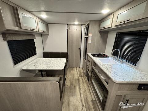 2023 Dutchmen Coleman 17R RV Photo 2