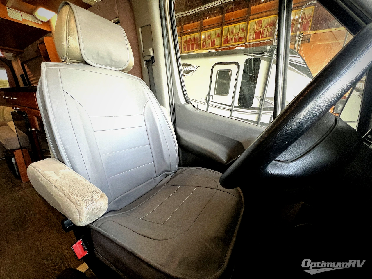 2014 Roadtrek Agile SS Photo 7