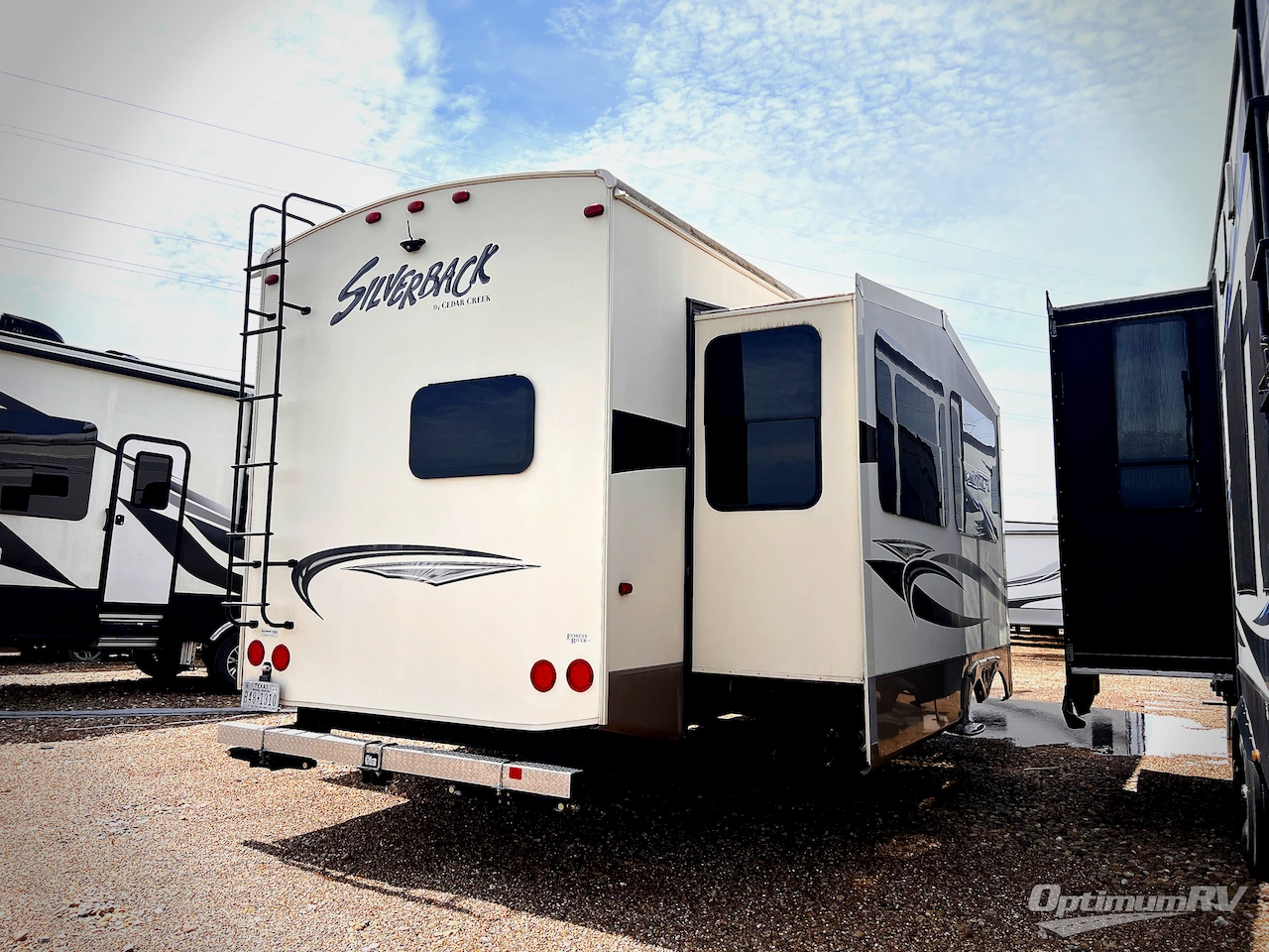 2015 Forest River Cedar Creek Silverback 31RK Photo 3