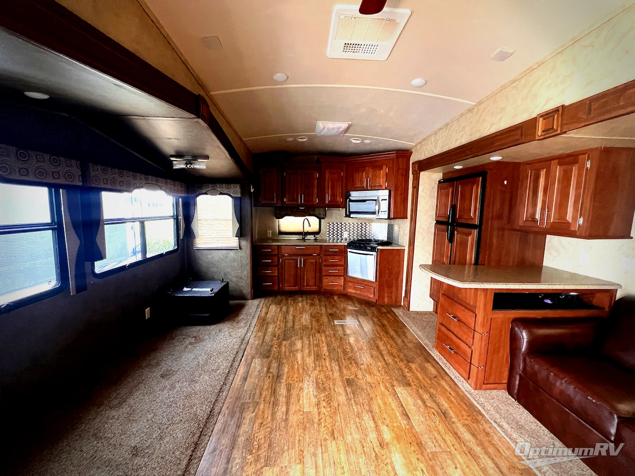 2015 Forest River Cedar Creek Silverback 31RK Photo 4