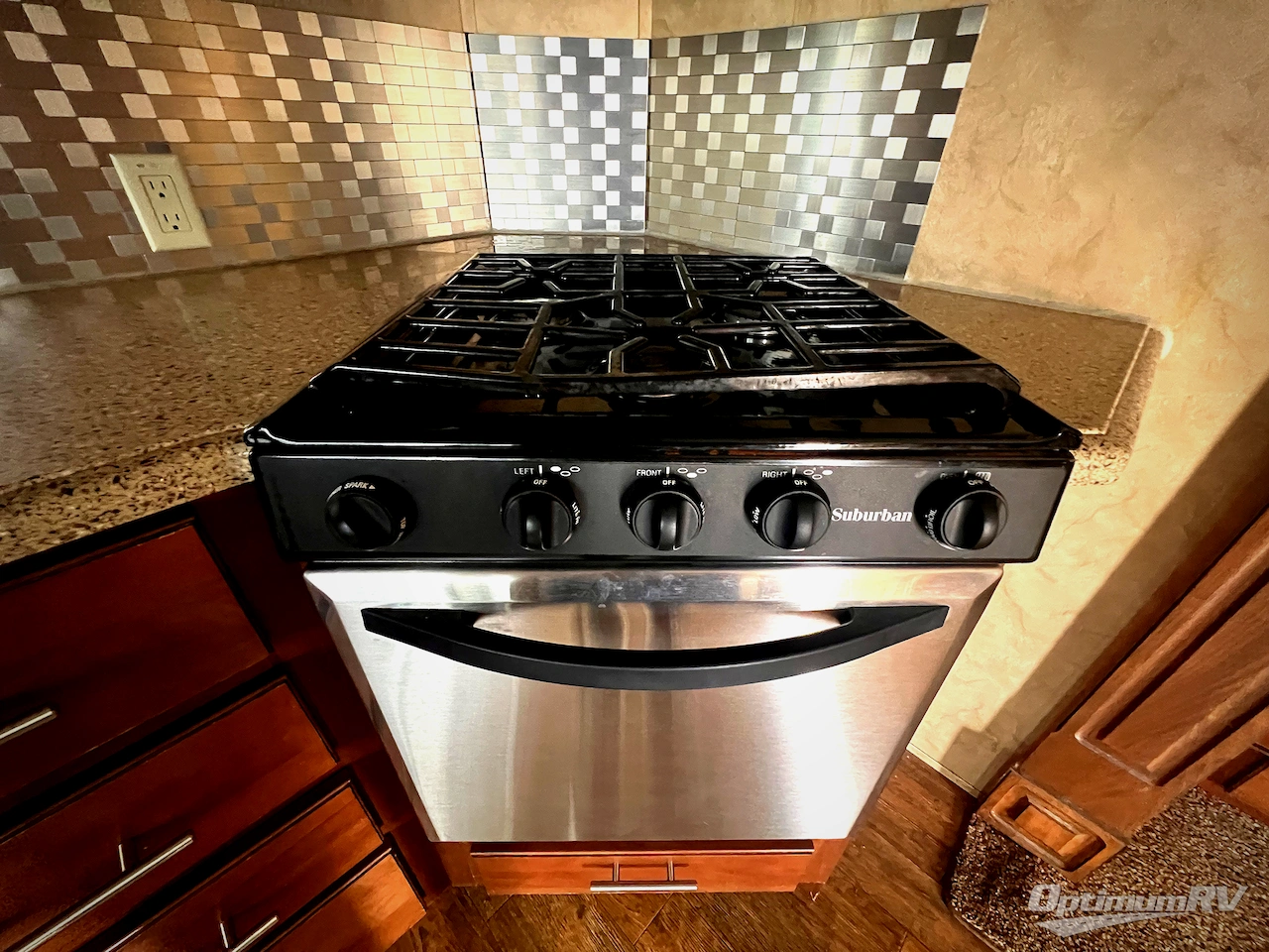 2015 Forest River Cedar Creek Silverback 31RK Photo 8