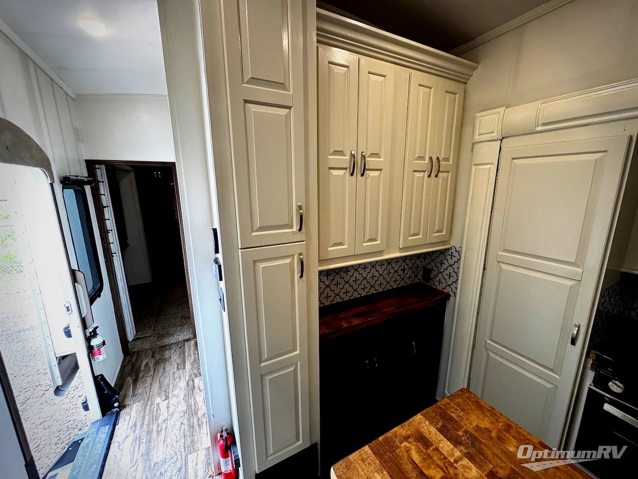 2019 Forest River Cedar Creek Silverback 37FLK Photo 12