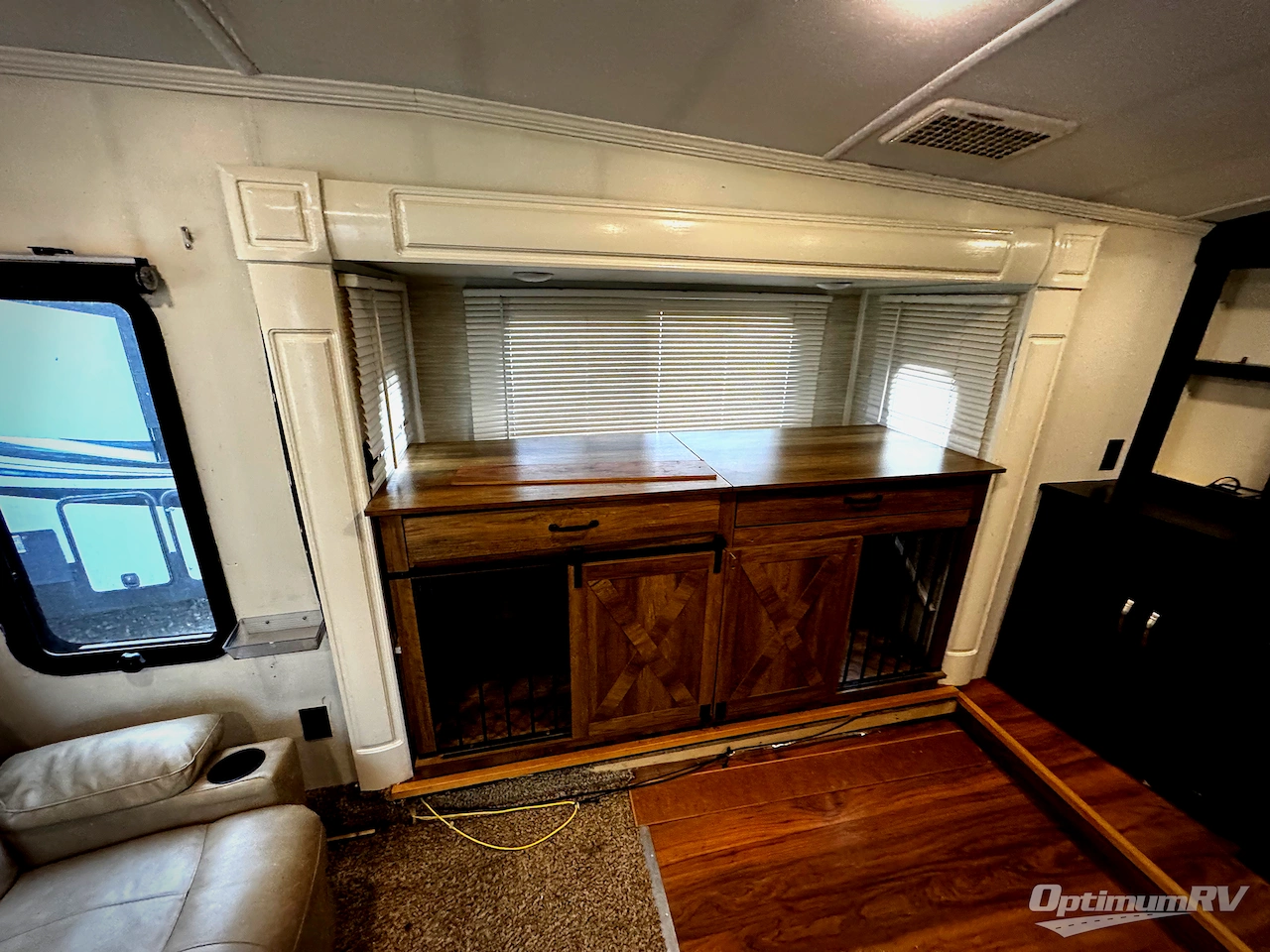 2019 Forest River Cedar Creek Silverback 37FLK Photo 24