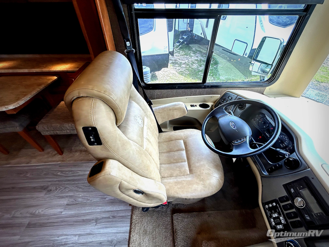 2017 Tiffin Allegro 36 UA Photo 7