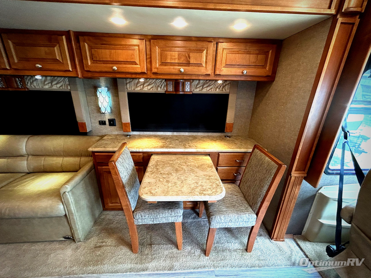 2017 Tiffin Allegro 36 UA Photo 12