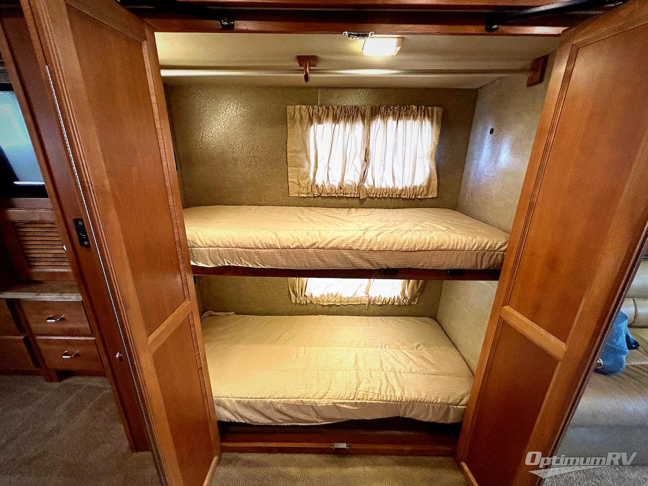 2017 Tiffin Allegro 36 UA Photo 16