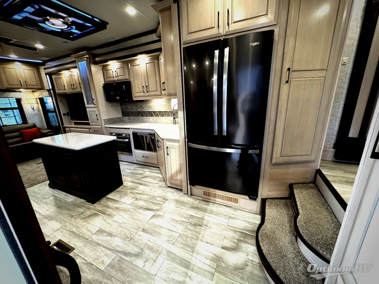 2020 DRV Luxury Suites Mobile Suites 40KSSB4 Photo 4