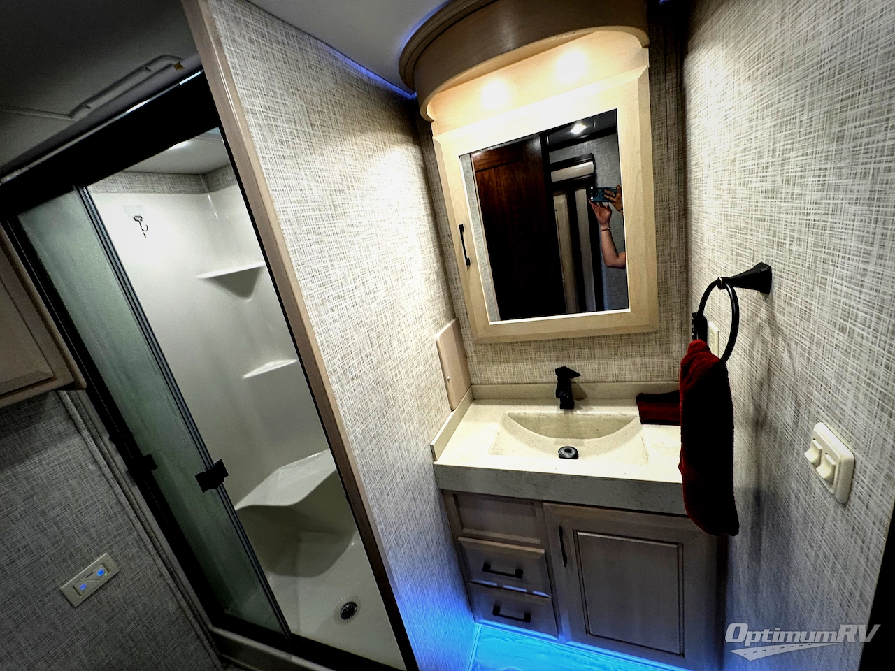 2020 DRV Luxury Suites Mobile Suites 40KSSB4 Photo 17