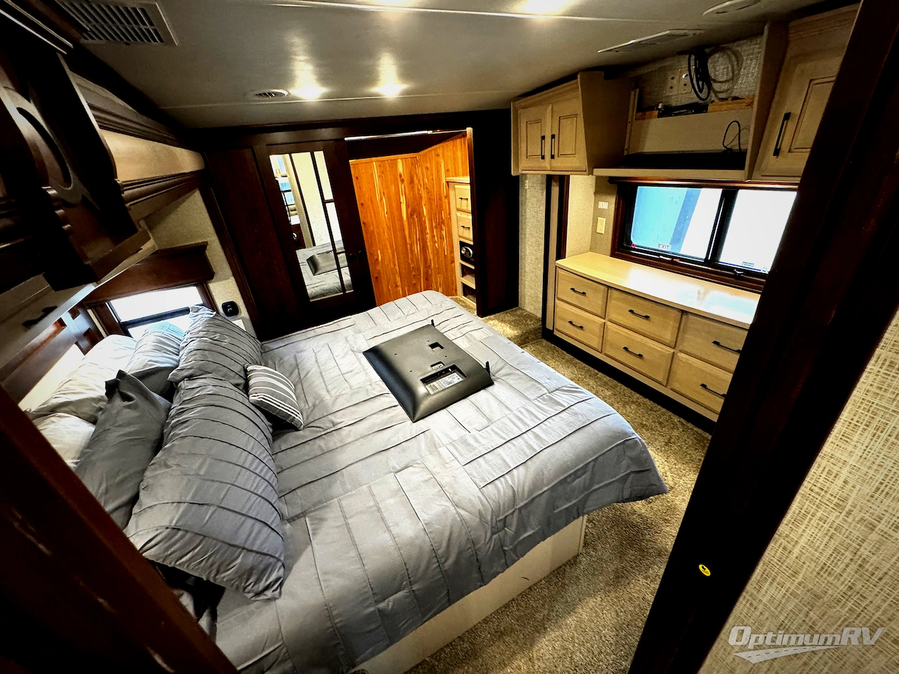 2020 DRV Luxury Suites Mobile Suites 40KSSB4 Photo 22