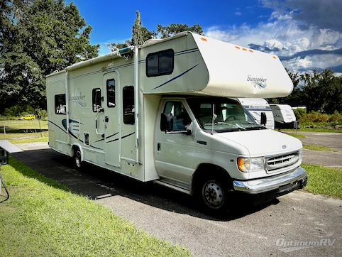 Used 2003 Forest River Sunseeker LE 2600 Featured Photo
