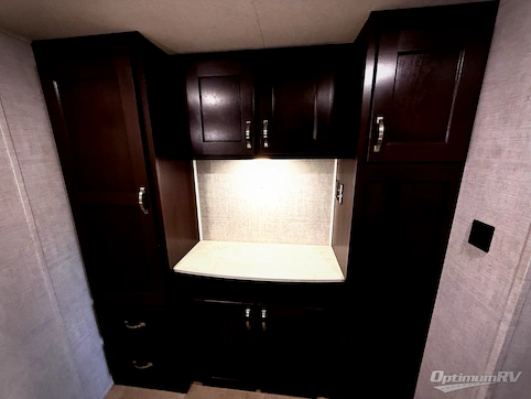2021 Palomino Columbus 378MBC RV Photo 3