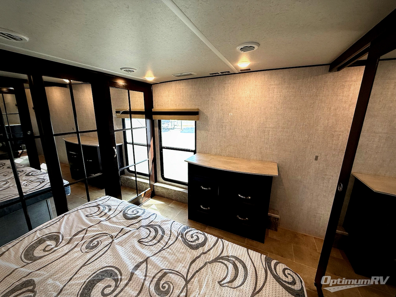 2021 Palomino Columbus 378MBC Photo 18