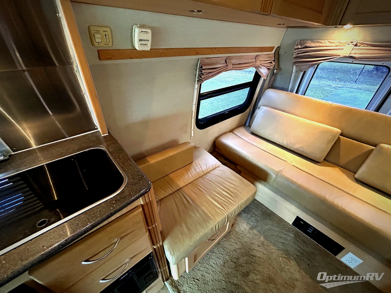 2009 Pleasure-Way Excel RD Photo 17