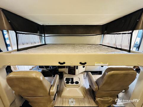 2019 Thor Freedom Traveler A27 RV Photo 2