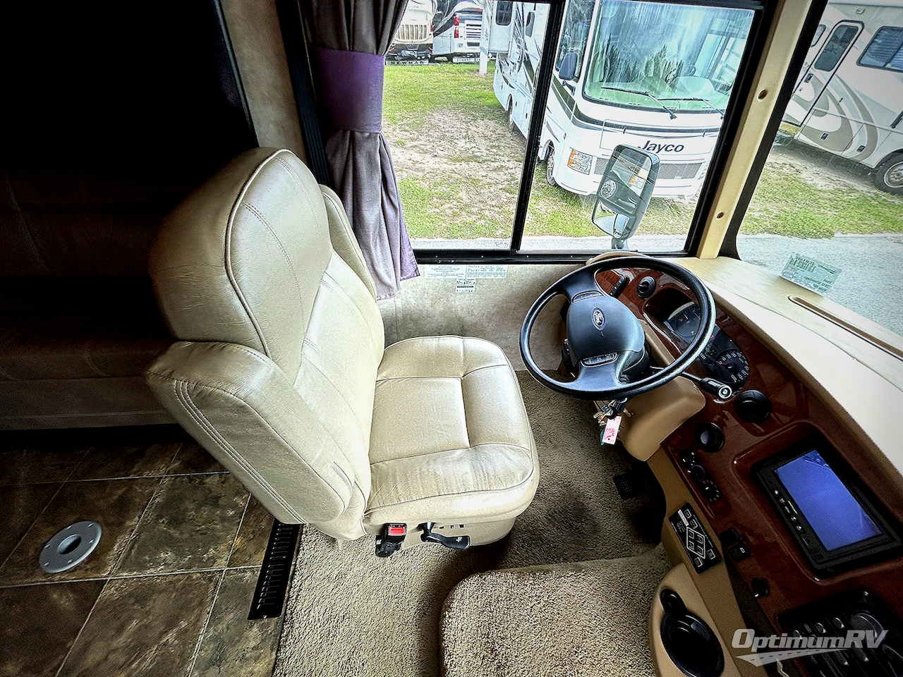 2012 Winnebago Vista 26P Photo 7