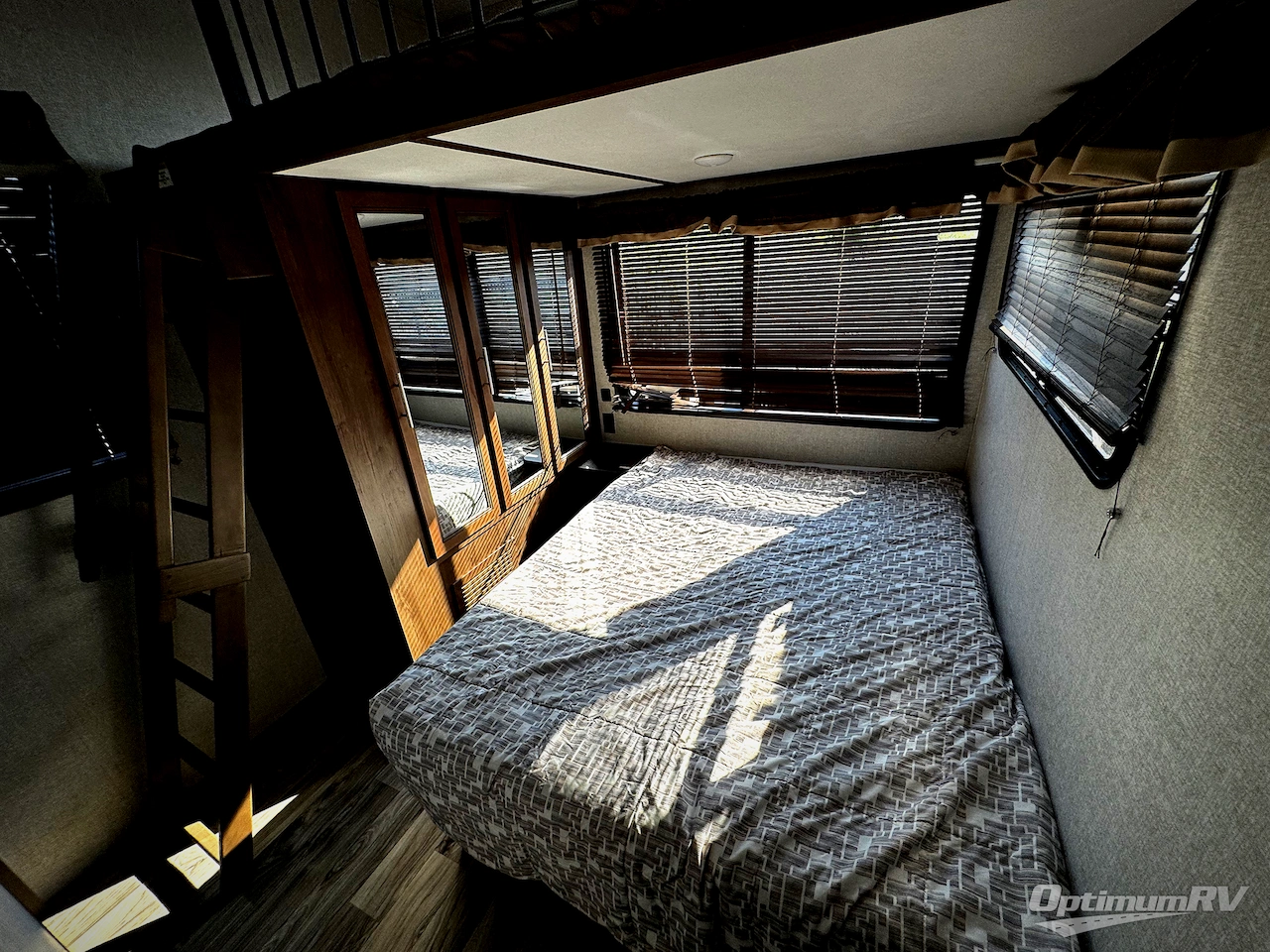 2020 Keystone Cougar 364BHL Photo 12